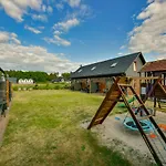 Przy Mysliwskiej Lodge