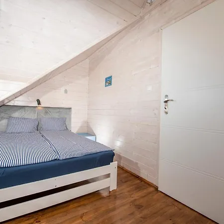 Przy Mysliwskiej 山林小屋 *