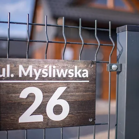 Przy Mysliwskiej אכסניה גרצי'יבובו