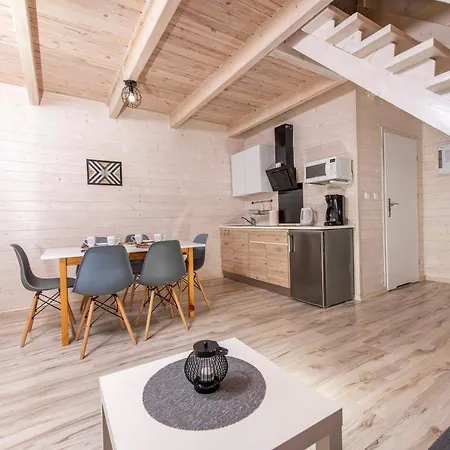 山林小屋 Przy Mysliwskiej Zieleniewo (Kolobrzeg)