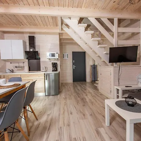 Przy Mysliwskiej אכסניה גרצי'יבובו