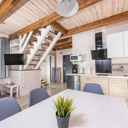 Przy Mysliwskiej 山林小屋 Zieleniewo (Kolobrzeg)